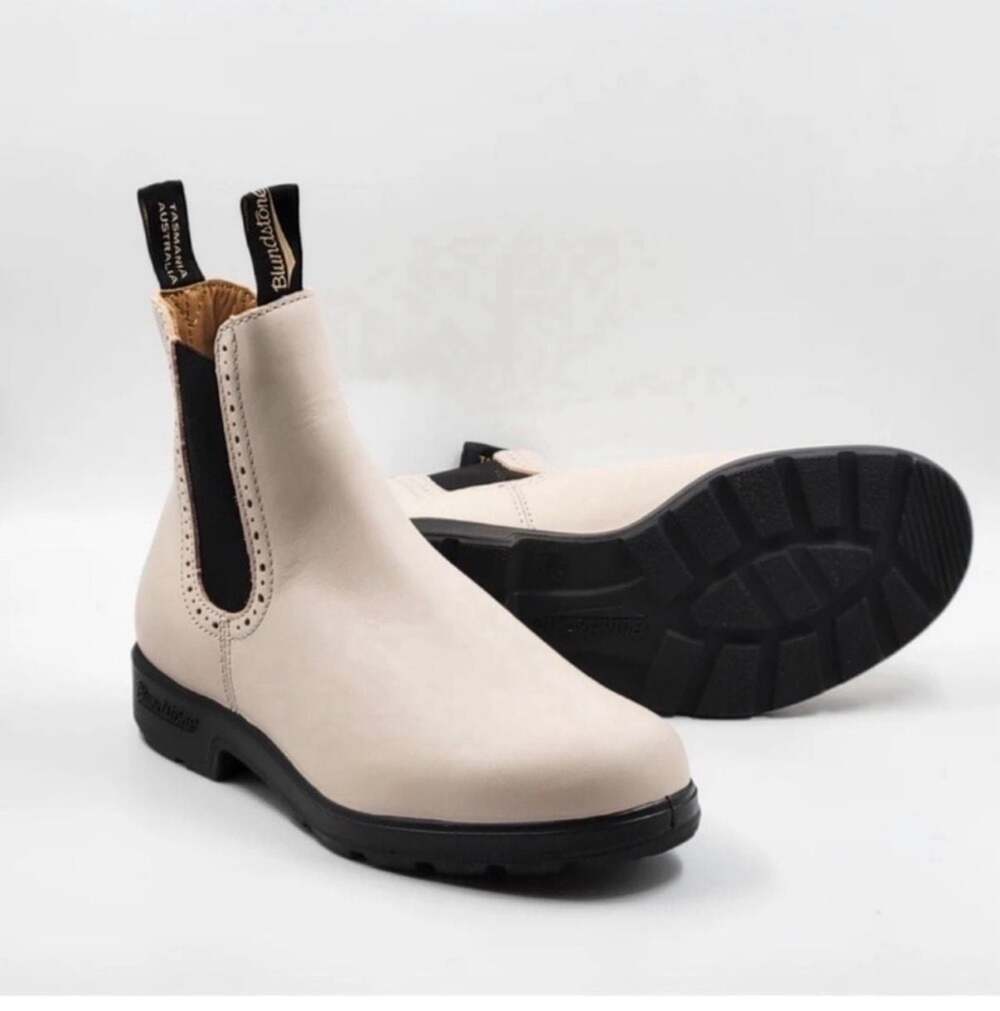 Blundstone Women's Chelsea Boots Off-White Size 5.5